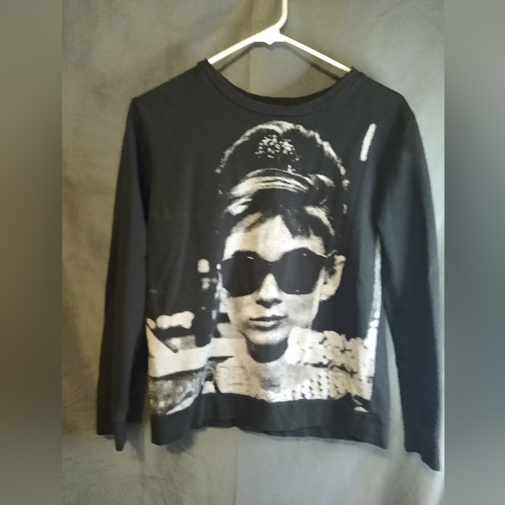 Wetseal Breakfast At Tiffany's Audrey Hepburn Kids Sweatshirt